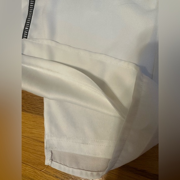 *last chance* Buckle Boutique | Women’s white tank top w/ black lace overlay - Picture 16 of 16